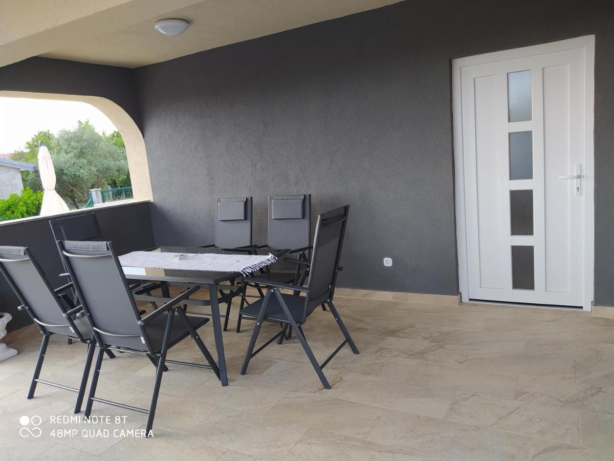 Apartmani Suzana Crikvenica Esterno foto