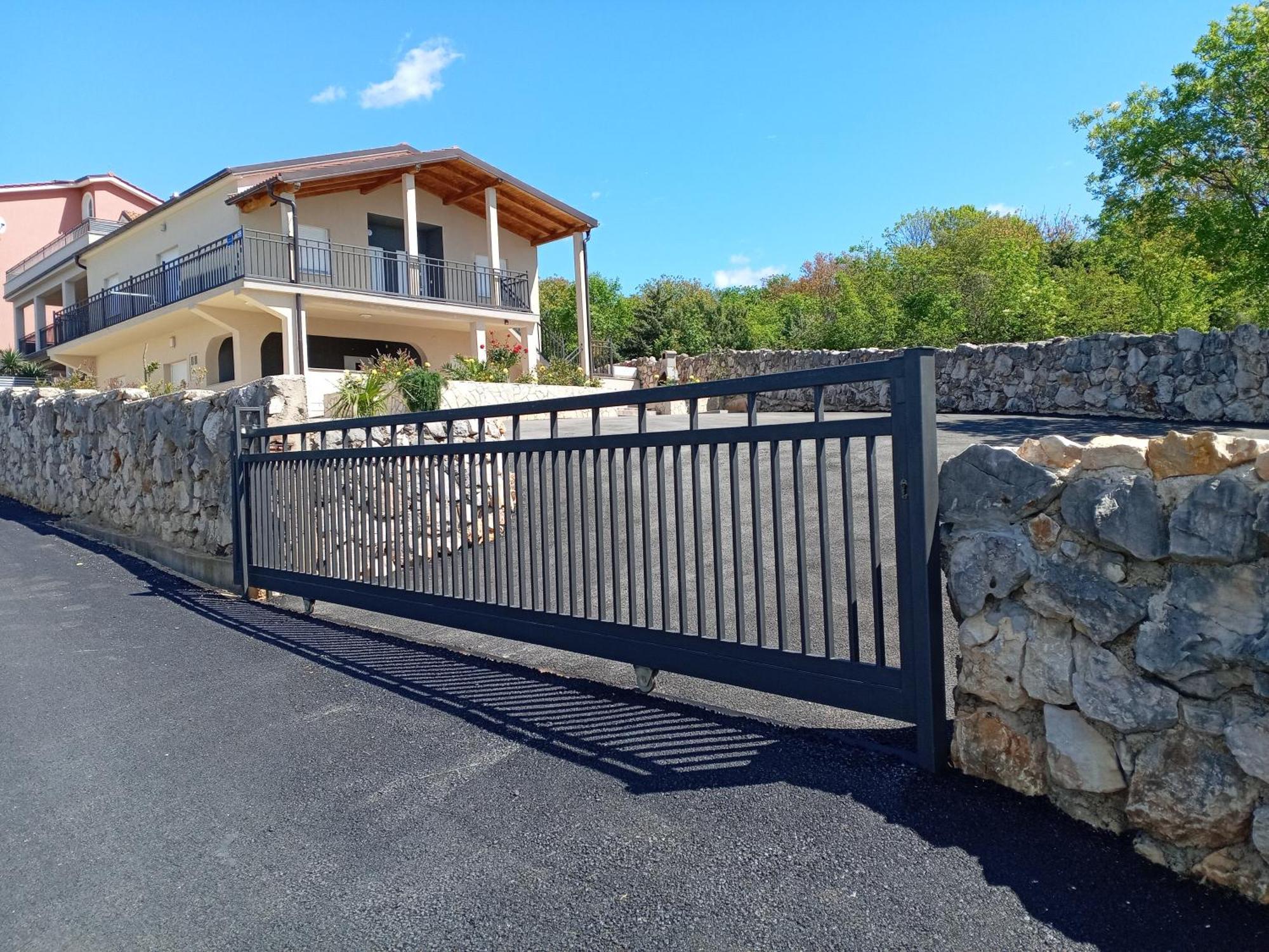 Apartmani Suzana Crikvenica Esterno foto